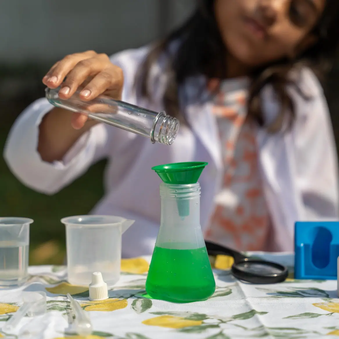 Junior Chemistry Lab Kit - Safe & Fun Science Experiments for Kids - Image 10