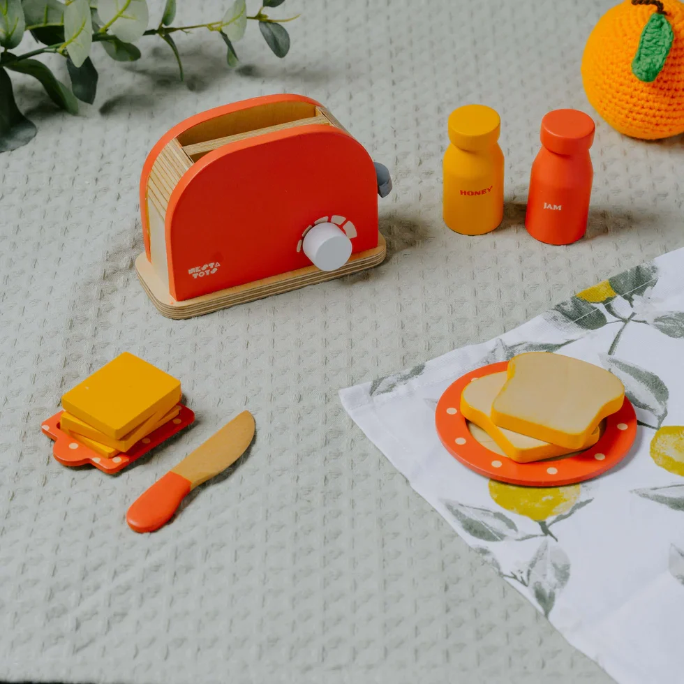 Wooden Bread Pop-up Toaster Toy - Image 5
